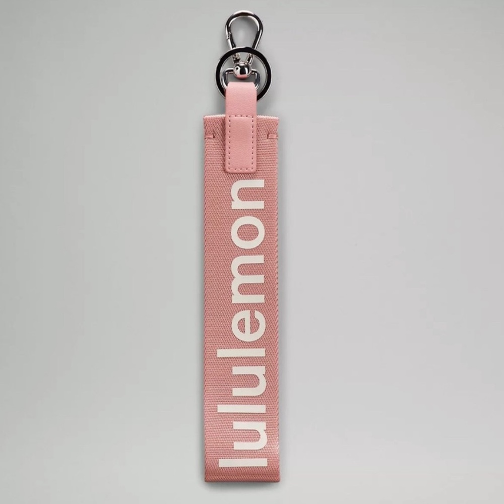 RARE - NWT Lululemon Never Lost Keychain Pink Pastel/White Opal